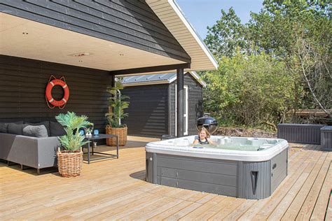 jacuzzi udendørs.
